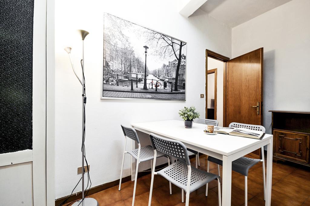 Uffizi Apartment Φλωρεντία Δωμάτιο φωτογραφία